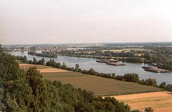 Blick von der Walhalla auf die Donau